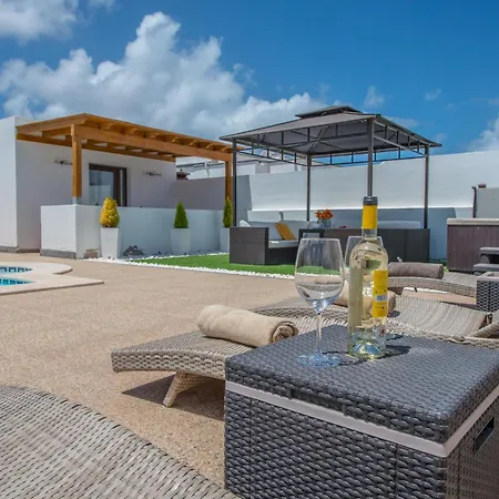 Bonilla Con Piscina Climatizada Y Jacuzzi Коста Бланка