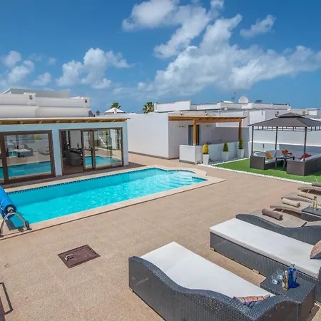 Дом отдыха Bonilla Con Piscina Climatizada Y Jacuzzi *