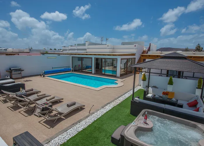 Bonilla Con Piscina Climatizada Y Jacuzzi Feriehus *