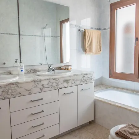 Bonilla Con Piscina Climatizada Y Jacuzzi * Playa Blanca